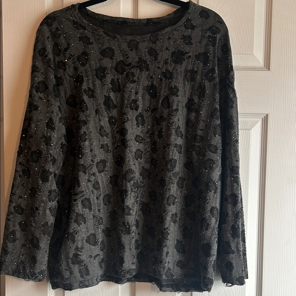 Black Patterned Long Sleeve Top - Picture 6 of 11